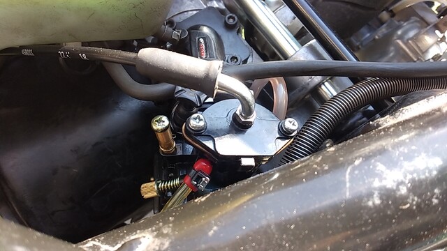 グランドアクシス エンジン クランキングOK グランドアクシスエンジン入手的なぁ～ Mr.Boo!＠軒下ガレージ