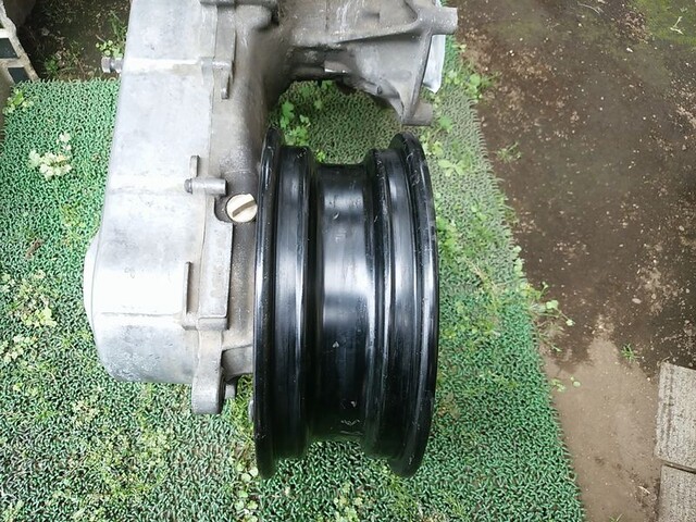 レア物 某車両用リアホイール(3.50リム)的なぁ~23RY JOG 3WF JOG90 アクシス90 - Mr.Boo!@軒下ガレージ!日記的なぁ~ レア物 某車両用リアホイール(3.50リム)的なぁ~23RY JOG 3WF JOG90 アクシス90 - Mr.Boo!@軒下ガレージ!日記的なぁ~