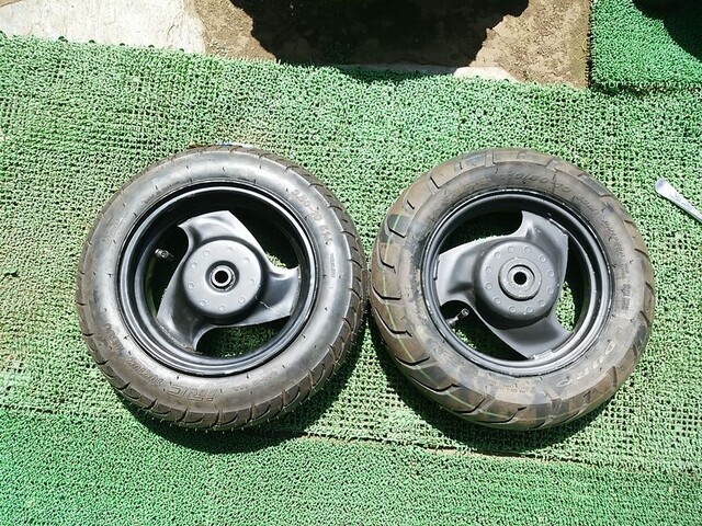 レア物 某車両用リアホイール（3.50リム）的なぁ～33RY JOG 3WF