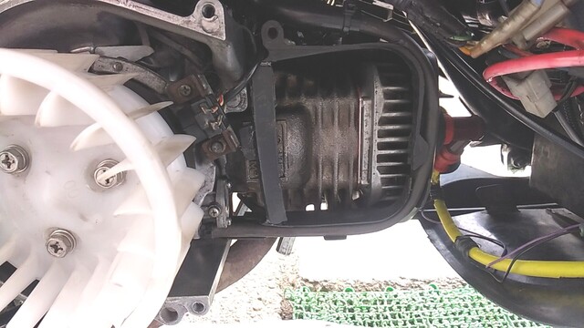 依頼作業 グランドアクシス（5FA2）4VPエンジンOH等的なぁ～腰上分解