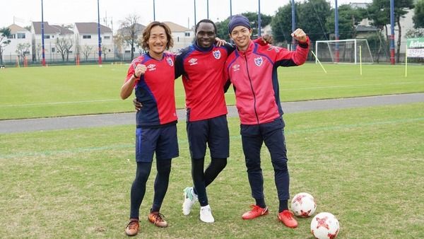 【画像】FC東京の森重真人が全体練習に合流!　石川、ウタカと笑顔で３ショット