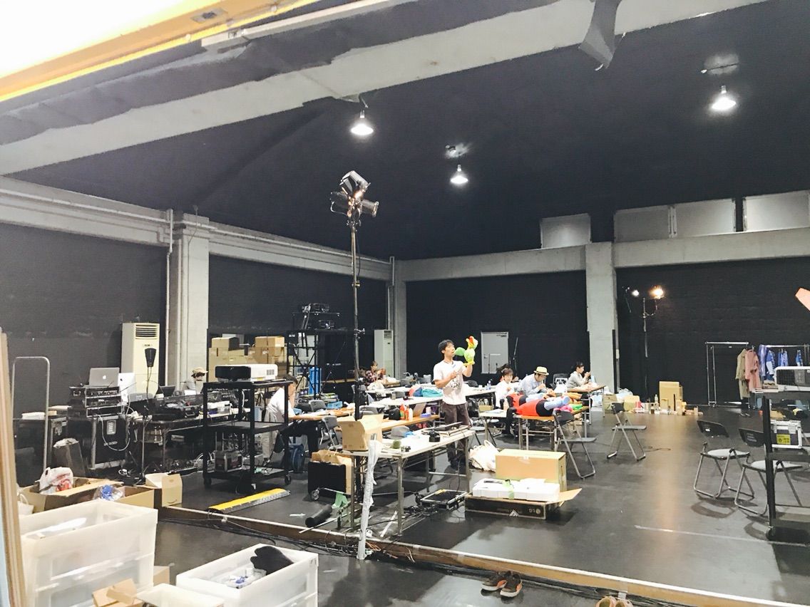 Amazing Performance W3 実際の舞台美術の中 最後の詰め 稽古はあと2回 そしたら劇場入りですよ 坂口修一の日記