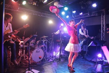 2015-11-08-13-24-49