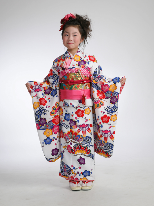 紅型(びんがた)染め七五三衣裳 : サカヰ写真館(サカイ写真館) 