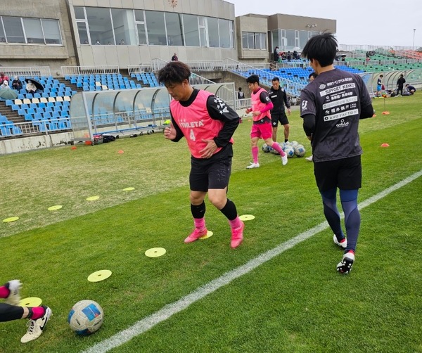 LINE_ALBUM_2024421天皇杯福井県予選準決勝vs福井工大戦_240422_26