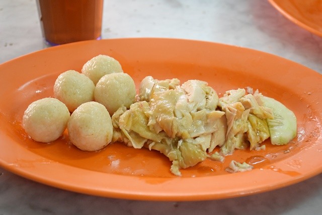 マラッカのチキンライスはボール 最果志向 放浪家坂木さんの足跡