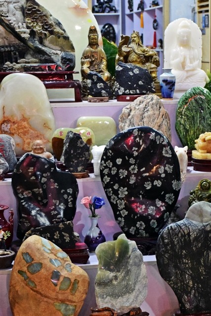 牡丹石 河南省洛陽でしか取れない世界的な奇石 : 最果志向 ～放浪家