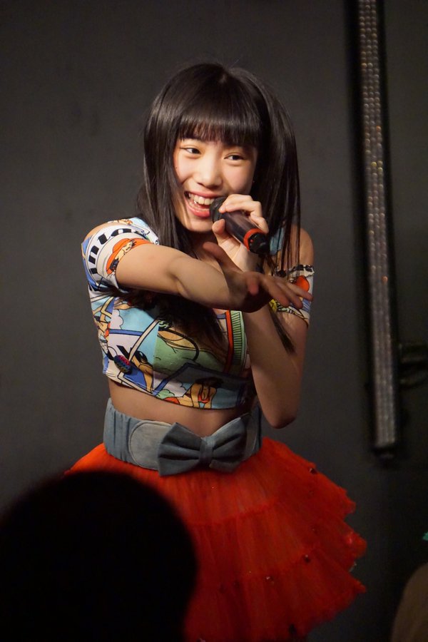 NMB48横野すみれ、全開でいいねえ : 坂道46・AKB48_えッ,な情報