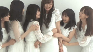 乃木坂46 どさくさに紛れて与田pを堪能するメンバー 坂道46 Akb48 えッ な情報まとめ 乃木坂46 どさくさに紛れて与田pを堪能するメンバー 坂道46 Akb48 えッ な情報まとめ