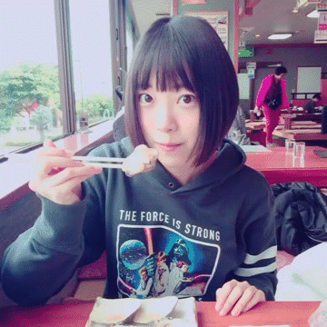 宝石のような堀未央奈のgifがコチラｗｗｗ 乃木坂46 坂道情報通 乃木坂46まとめ