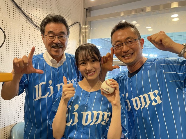 pbs.twimg.com_media_F2sGA8ob0AASCDJ_format=jpg