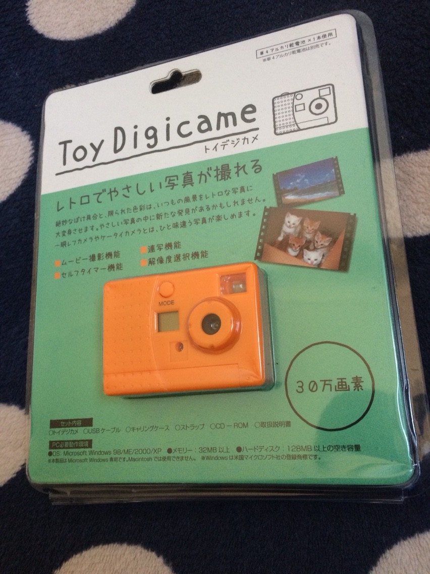 トイカメラで遊んでみた 紙とペンの隙間に トイカメラで遊んでみた 紙とペンの隙間に
