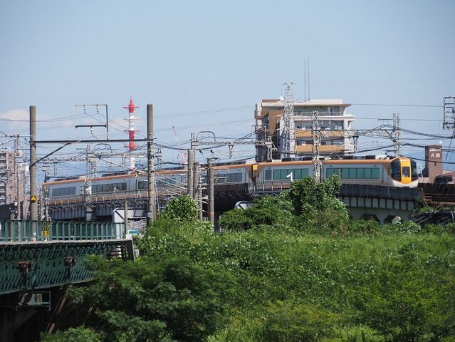6 近鉄特急 庄内川橋梁にて その2