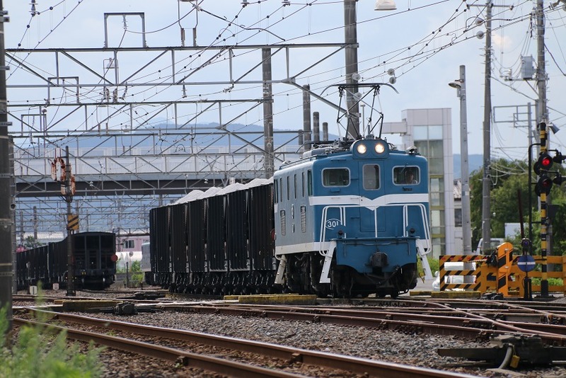 6  武川駅にて　301号機　その１