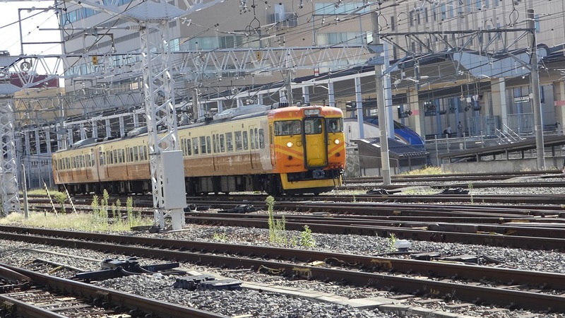 1　しなの鉄道　115系台湾色　長野駅にて　その2