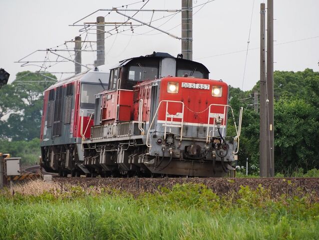 ８　DD51-857+DF200-223　その1