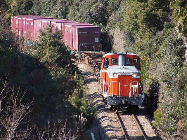 武豊線半田駅と衣浦臨海鉄道の半田埠頭駅 2025.1.9 : 半田の吉田のblog