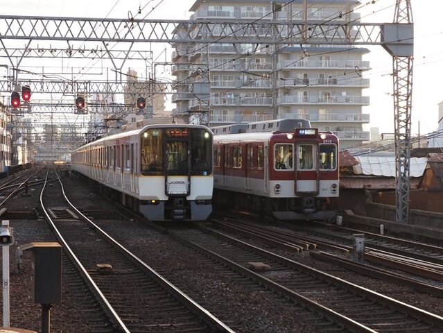 １　近鉄電車　近鉄鶴橋駅にて　その3　