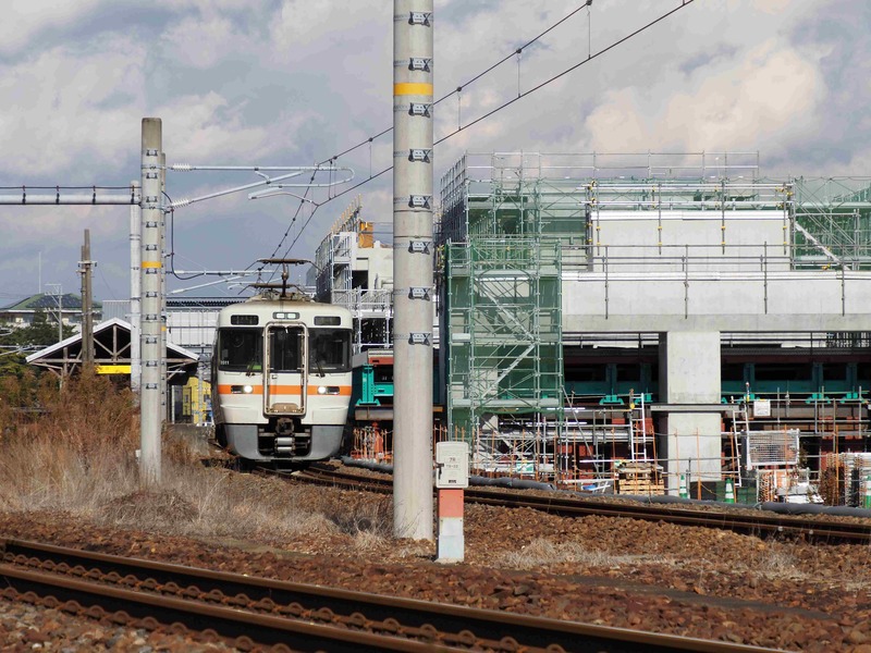 武豊線半田駅と衣浦臨海鉄道の半田埠頭駅 2025.1.9 : 半田の吉田のblog