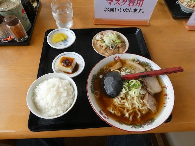 ０　お昼の喜多方ラーメン　その1