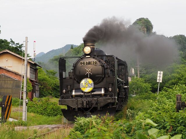 ８　C57-180　津川駅入線　その3　