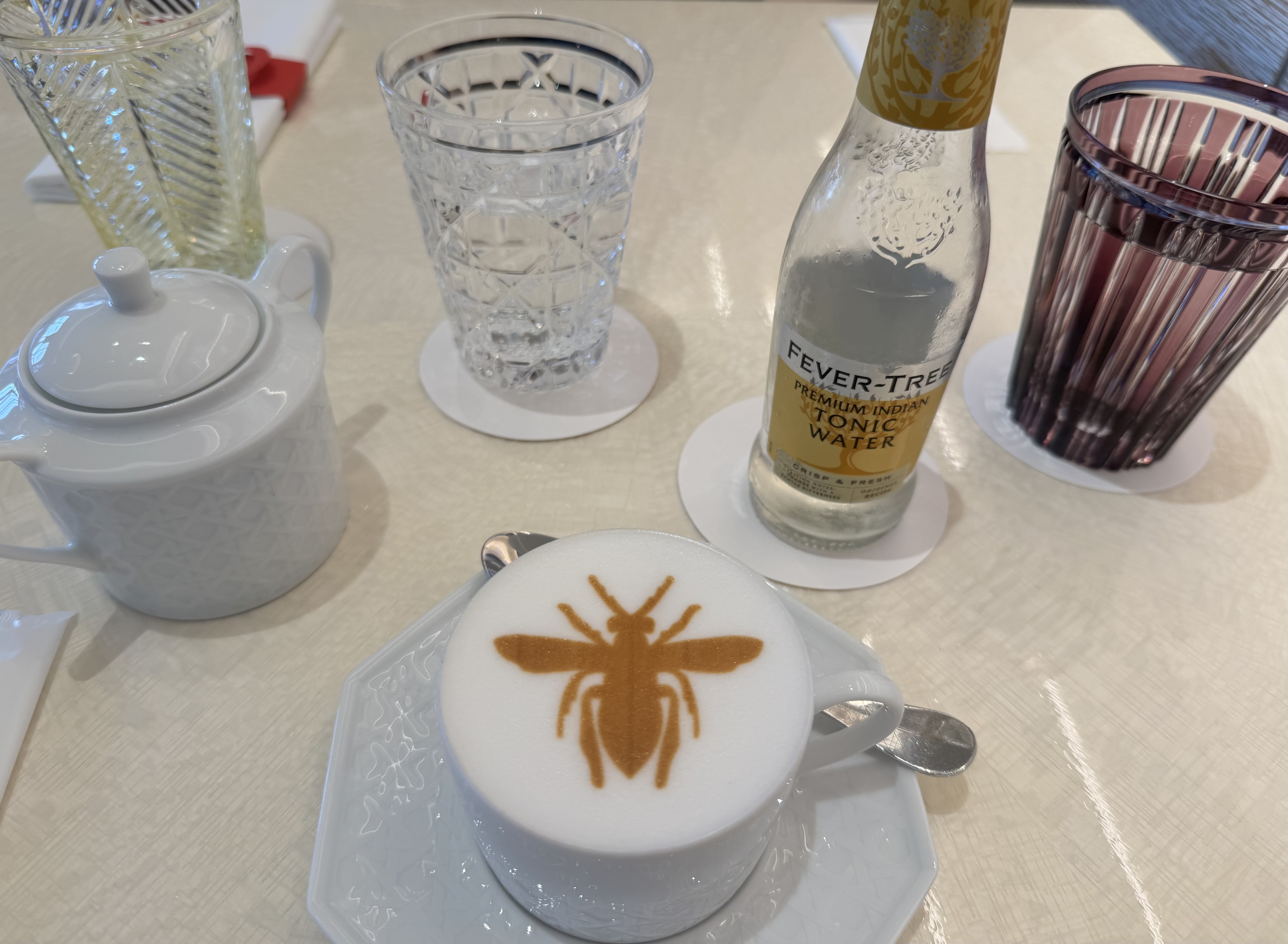 Cafe Dior : 酒とアマモノの日々