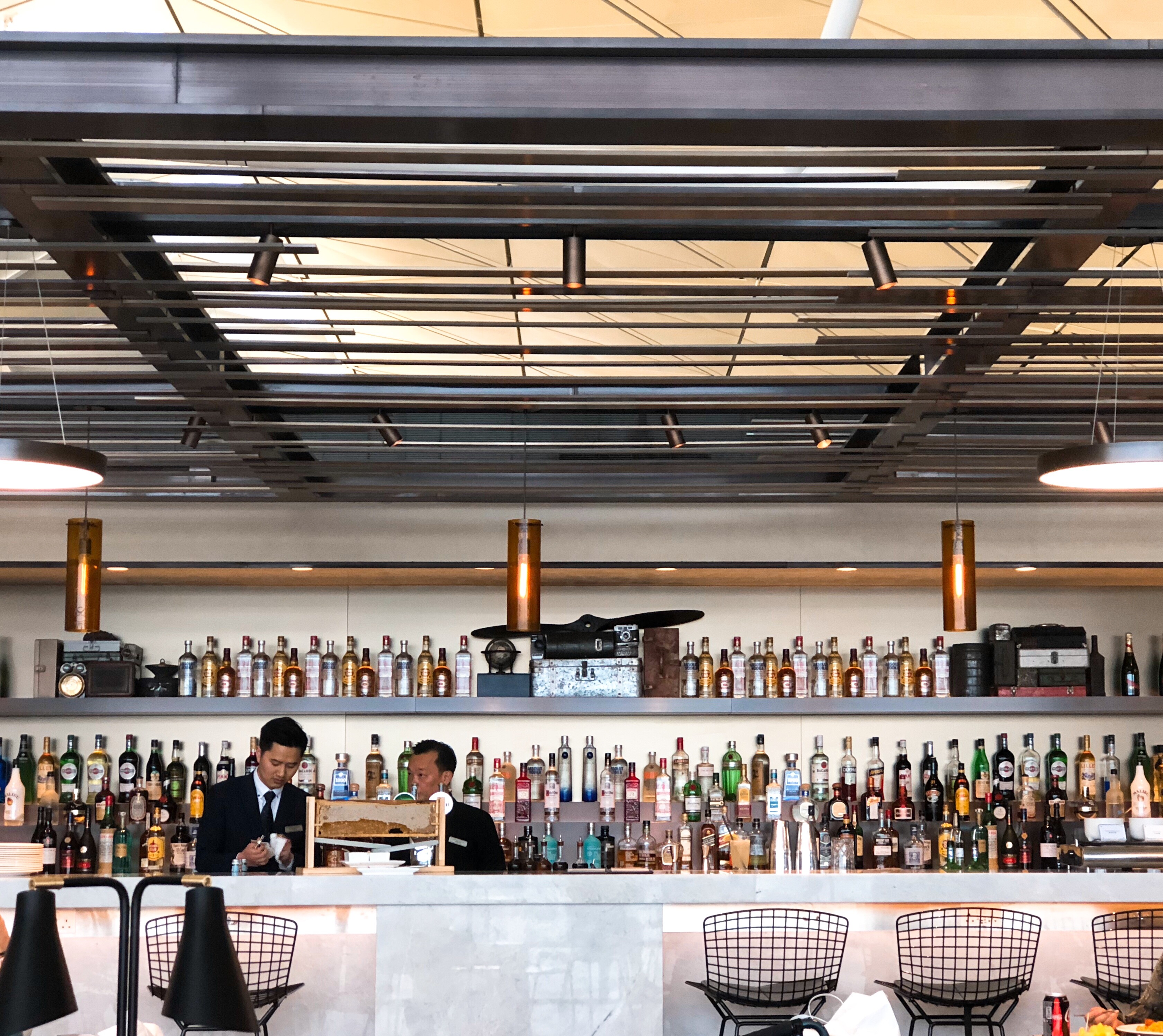弾丸旅、帰国 : 酒とアマモノの日々