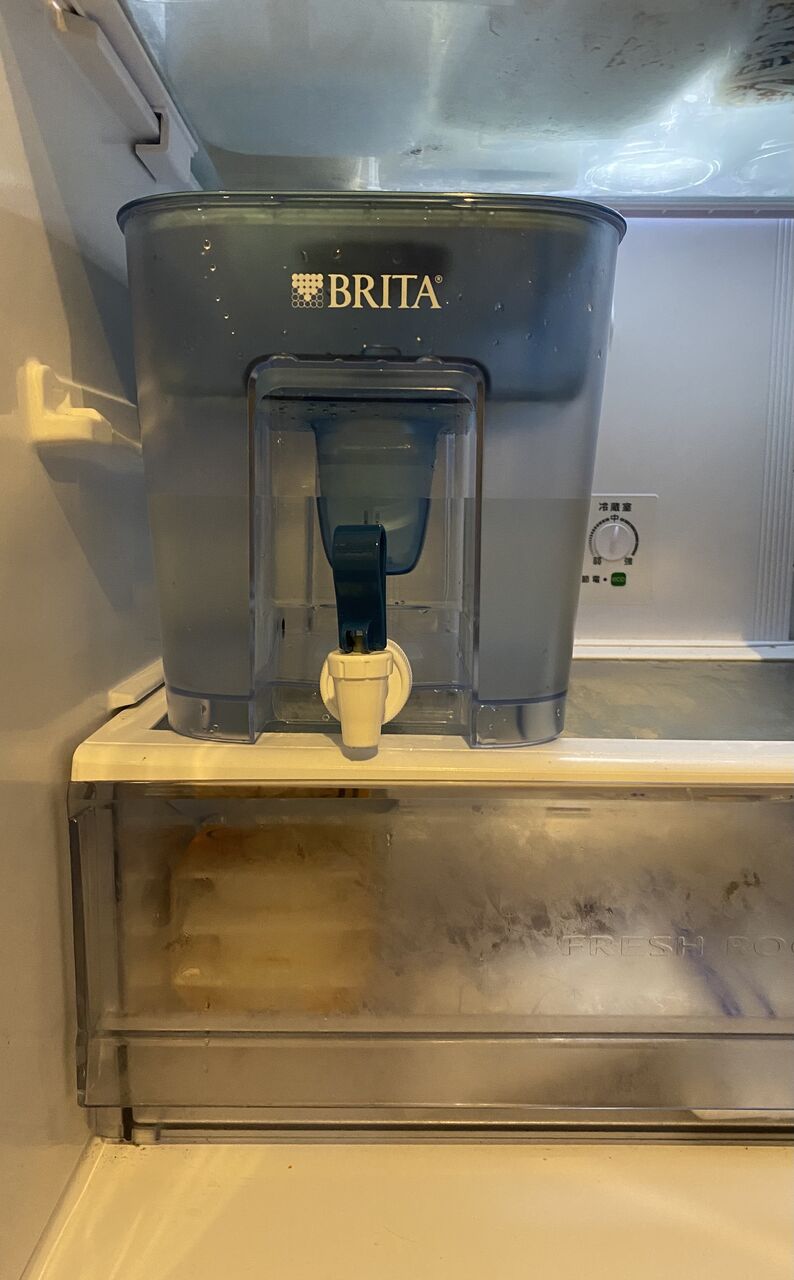 ブリタ BRITA タンク型浄水器 4.85L フロー ☆カートリッジ3個付き☆ 2024