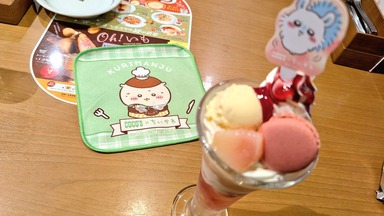 ちいかわコラボ　パフェ