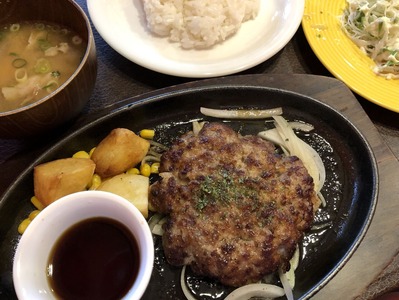 洋食バル×黒毛和牛粗挽きハンバ−グステ−キ グリルGateなんば店
