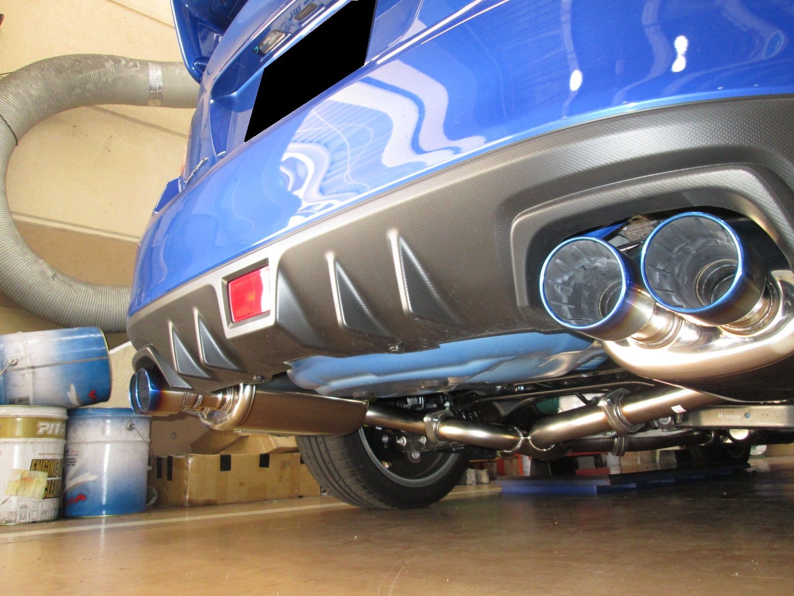 WRX STI VABのマフラー交換 : Super Autobacs sunshine KOBE WRX STI VABのマフラー交換 : Super Autobacs sunshine KOBE