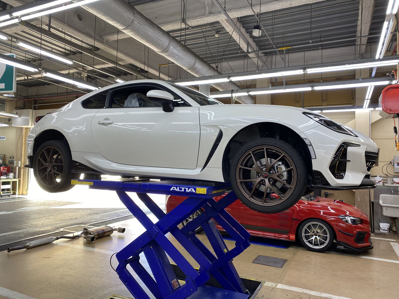 美品 オマケ付き HKS エキマニ brz zn6 zn8 zd8 美品 オマケ付き HKS