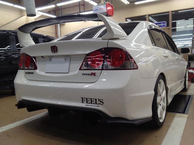 送料無料 シビック FD2 タイプR 純正リアバンパー用 ディフューザー [オプション]センターリアライトレスKIT (アルミ製ネット) 付 | ホンダ シビックタイプR FD2 対応 バンパースポイラー リア