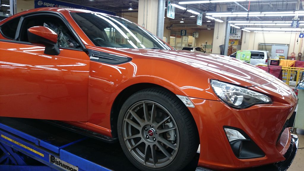 86にTRDドアスタビライザー取り付け : Super Autobacs sunshine