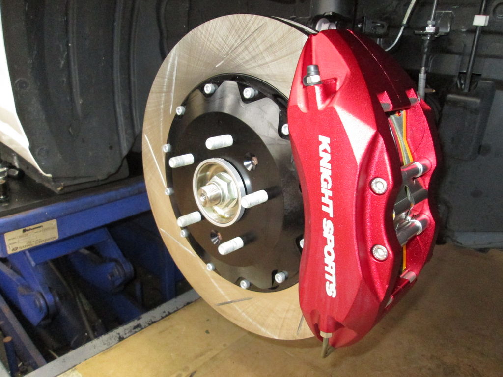 GJアテンザにスポーツブレーキキットの取り付け : Super Autobacs
