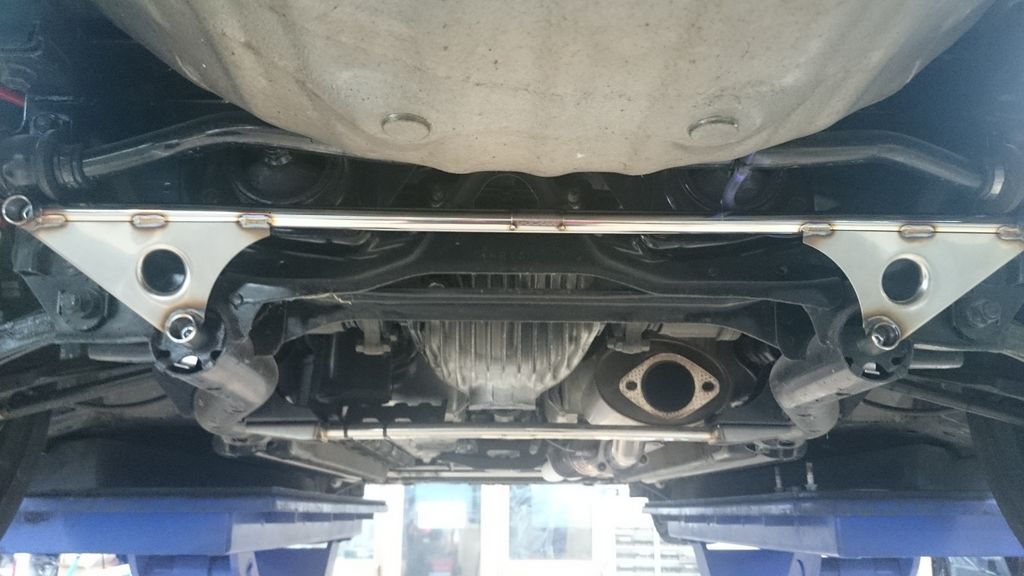 S00にasmリアクロスバーgt取り付け Super Autobacs Sunshine Kobe Tuning Blog S00にasmリアクロスバーgt取り付け Super Autobacs Sunshine Kobe Tuning Blog