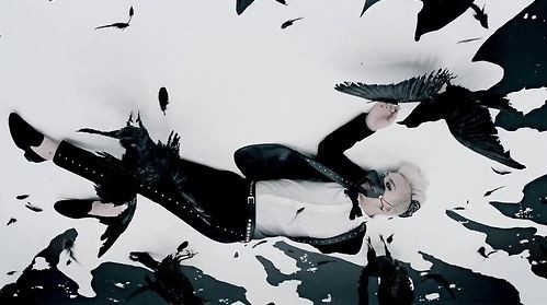 直筆サイン入りG-DRAGON ALBUM クーデター G-DRAGON COUP D'ETAT +ONE OF A KIND & HEARTBREAKER Limited