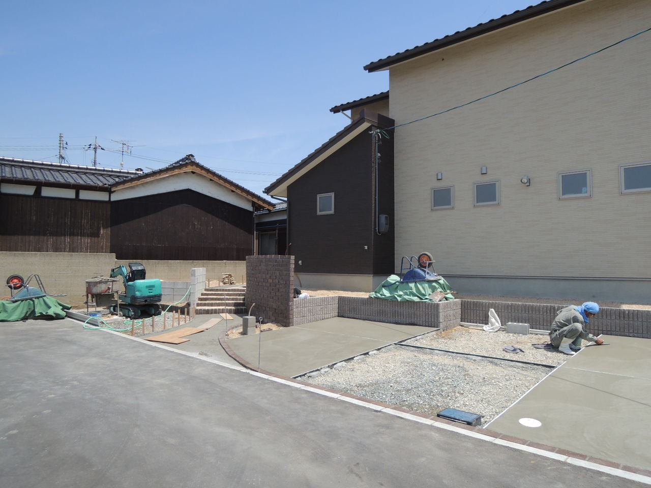 土間コンクリート金ゴテ押さえ中 エクステリアプランナーのブログ 写真集 Sakoyamaexterior