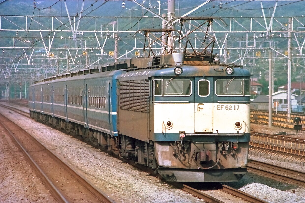 西日本各地のお座敷列車 : 線路は続くよどこまでも