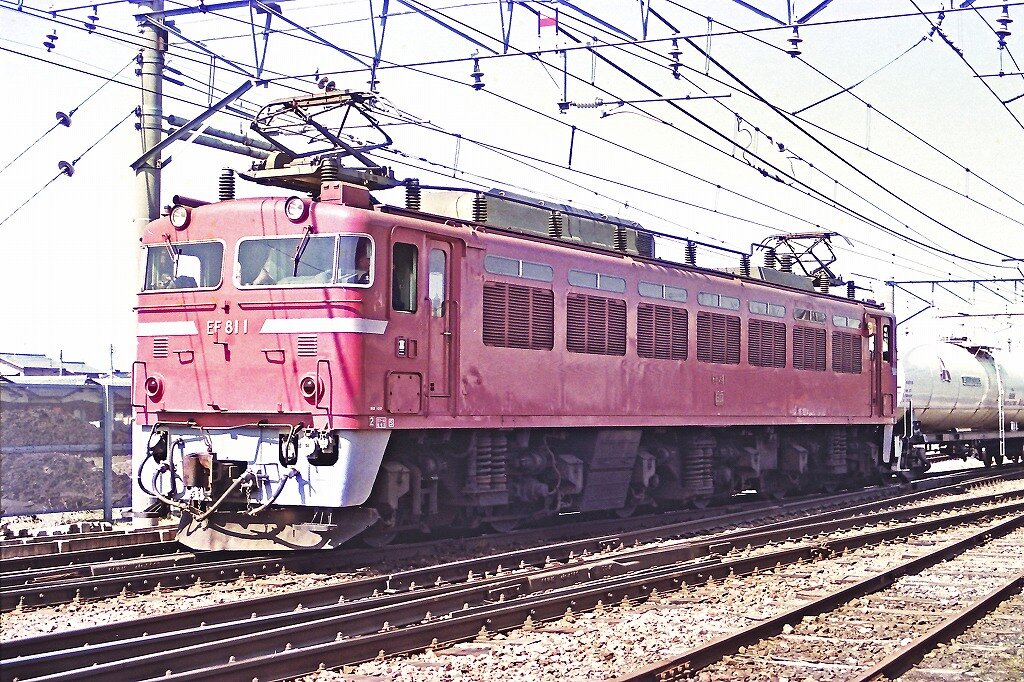 電気機関車のトップナンバー EF81形 : 線路は続くよどこまでも