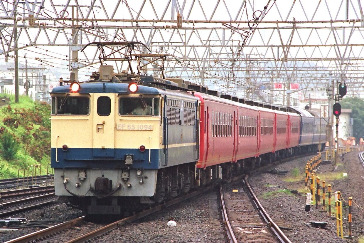 西日本各地のお座敷列車 : 線路は続くよどこまでも