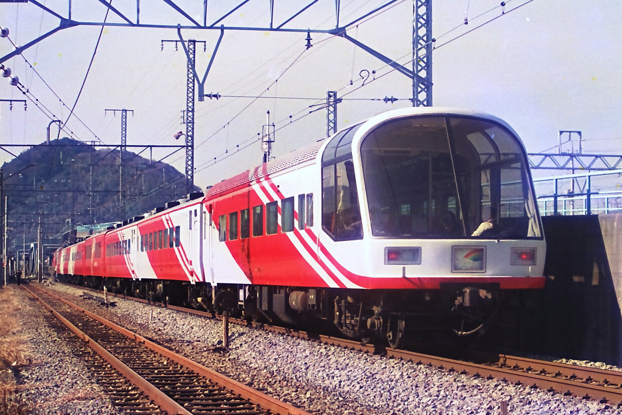 スーパーエクスプレス レインボー』の誕生 : 線路は続くよどこまでも