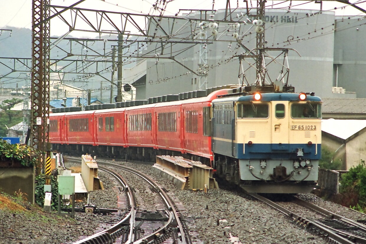 西日本各地のお座敷列車 : 線路は続くよどこまでも