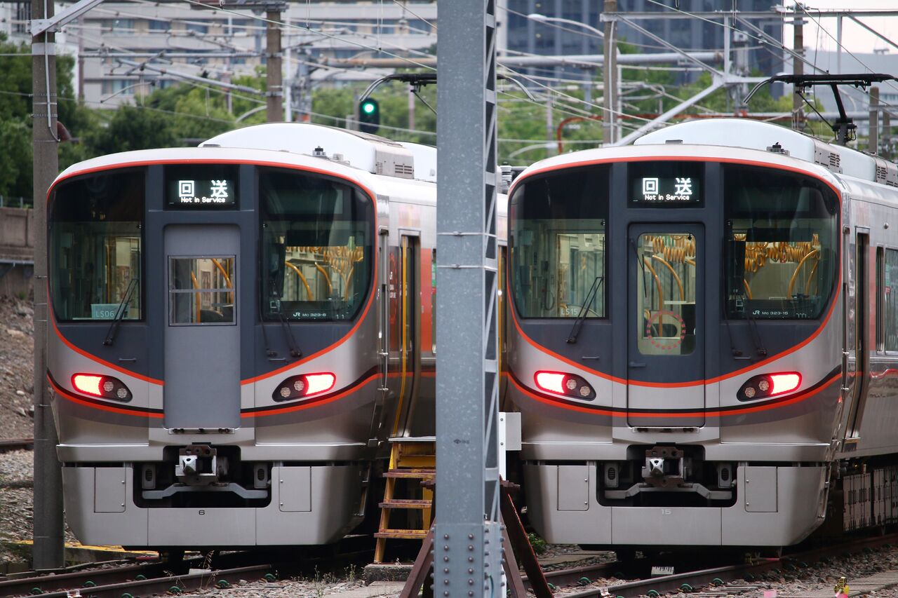 雑記 貫通扉のおかしな323系 : たかしまのーと -0冊目-