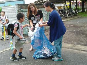 神田小アルミ缶回収7月2