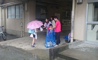 土合小アルミ缶1