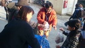 土合小20161214アルミ缶回収1