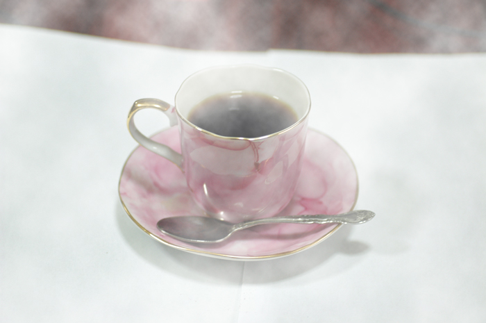 コーヒーカップの湯気を描く さくら餅 コーヒーカップの湯気を描く さくら餅