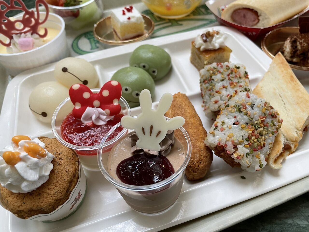 ディズニーランドの食べ放題レストラン ヤバすぎるwrwrwrw たのしいまとめだよ