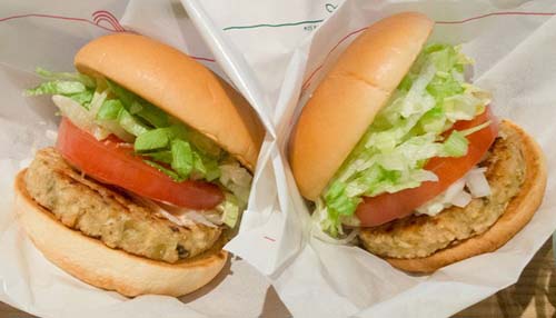 モスバーガーの主力商品で、肉ではなく大豆で作ったパティ「ソイパティ」が選択可能に!